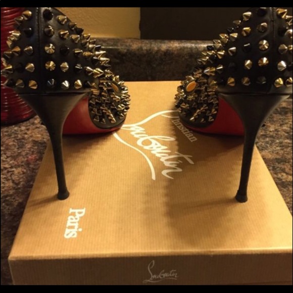 🛑SOLD🛑Christian Louboutin Pumps🛑 - Picture 3 of 4