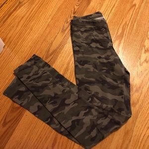 Camo leggings