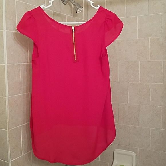 Red blouse - Picture 2 of 4