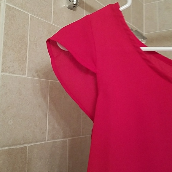 Red blouse - Picture 3 of 4