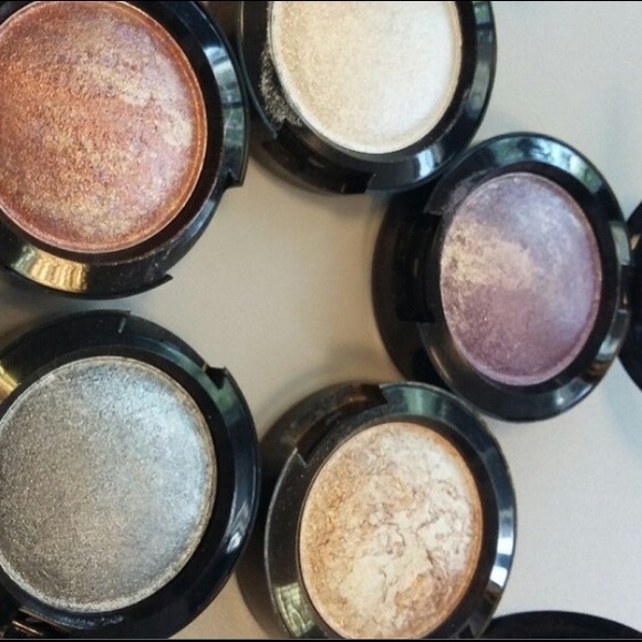 Metallic Eyeshadows - Picture 7 of 7