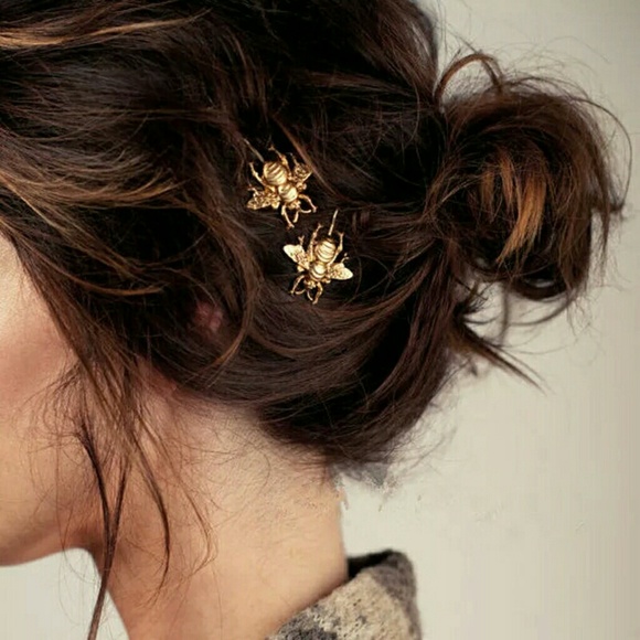 Accessories - 🎈SET of 2 NEW Honey Bee Gold/Silver Hair Clip Pin