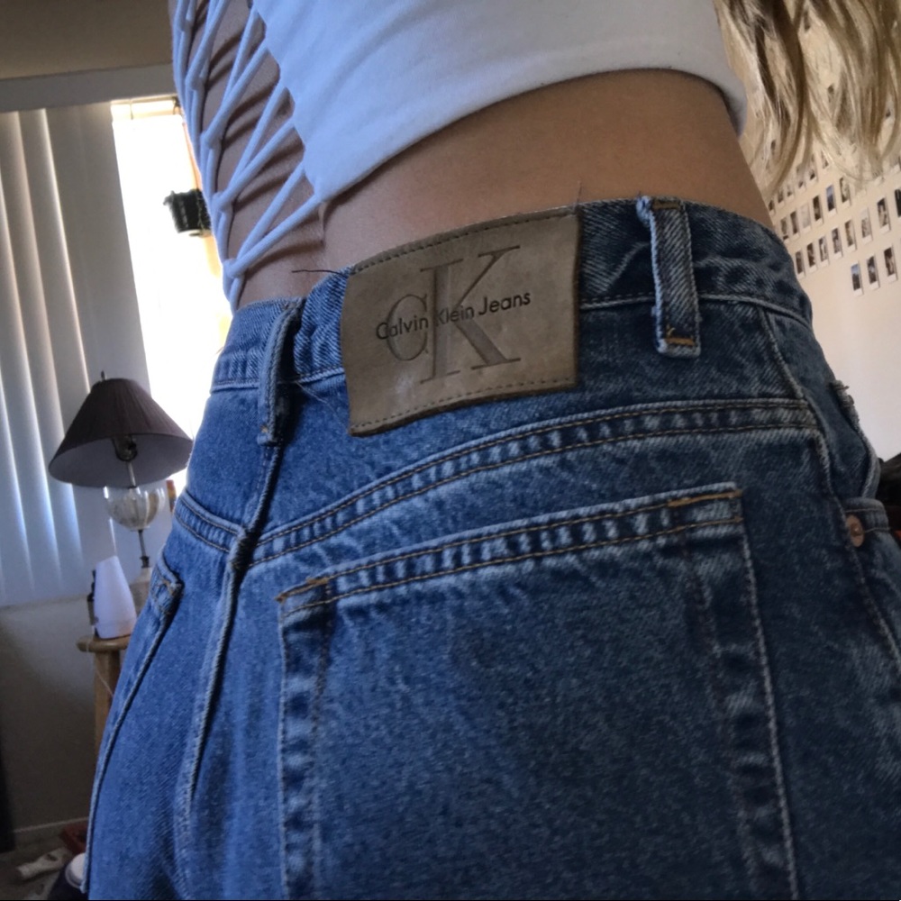 Vintage Calvin Klein high wasted shorts!!