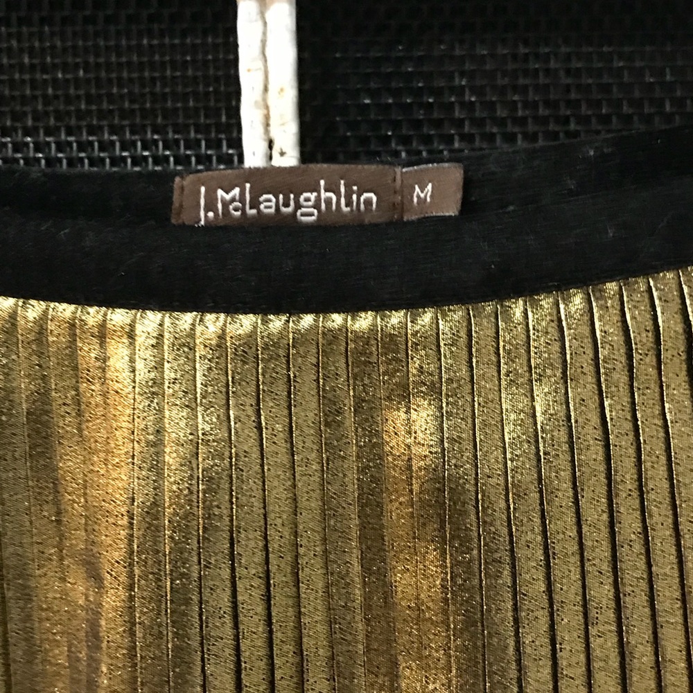 J McLaughlin sz M gold foil pleated skirt