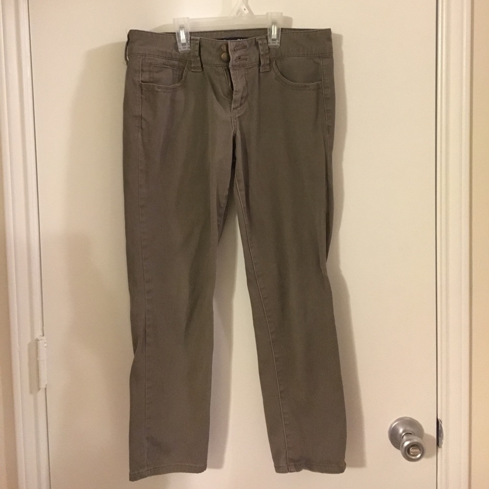 Forever 21 Tan Capris