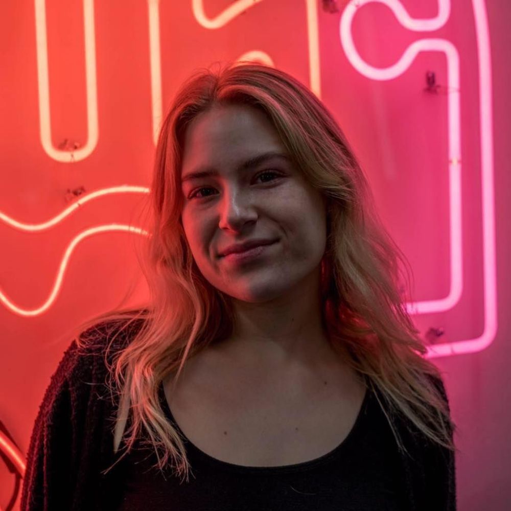 Meet your Posher, Kayla