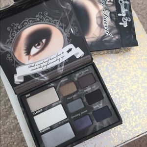 Too Faced Smokey Eyes Palette - New