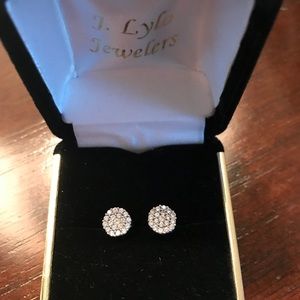 14k white gold diamond cluster earrings.