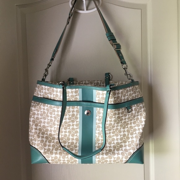 Coach diaper bag - Picture 2 of 5