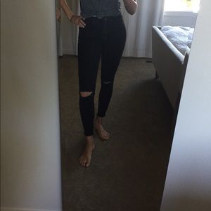Ripped knee Zara jeans
