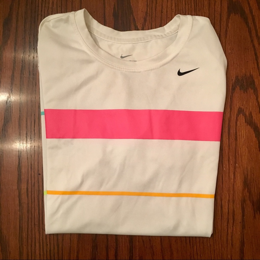 Nike shirt ⭐️
