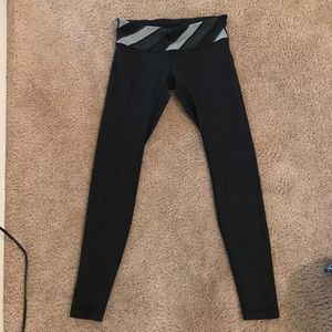 Lululemon black leggings size 10