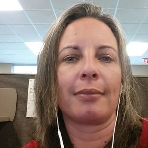 Meet your Posher, Leslie