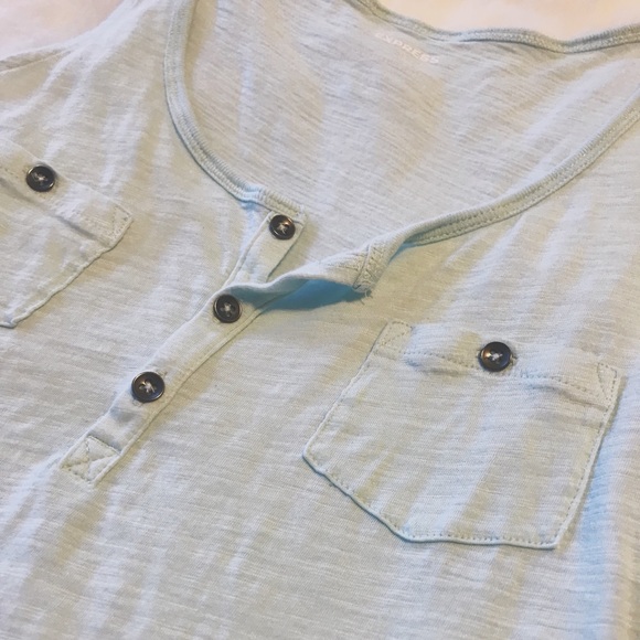 Express Sleeveless Mint Top with Pockets - Picture 2 of 6