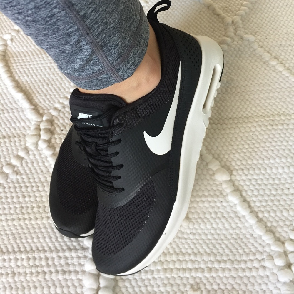 Nike AIR MAX THEA