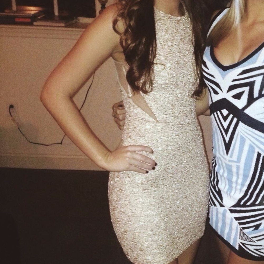 Adrianna Pappel Short Cocktail Dress