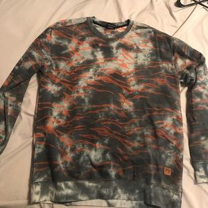 Men’s tiger striped sweater