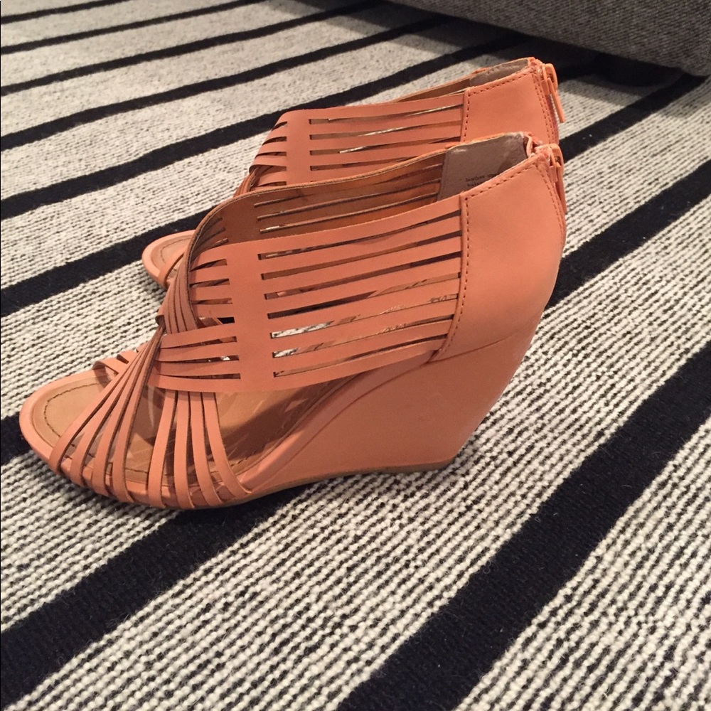 Pink strappy leather wedges
