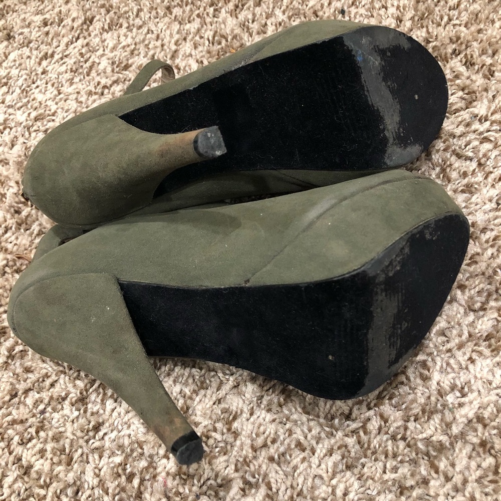 Peep toe ankle strap booties - Picture 2 of 5