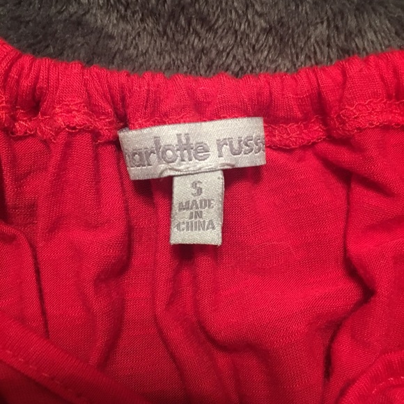 Red tank - Picture 5 of 5