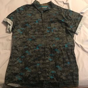 Men’s camo button up shirt