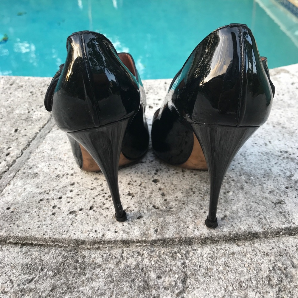 Authentic Giuseppe Zanotti Patent Sandal - Picture 7 of 8