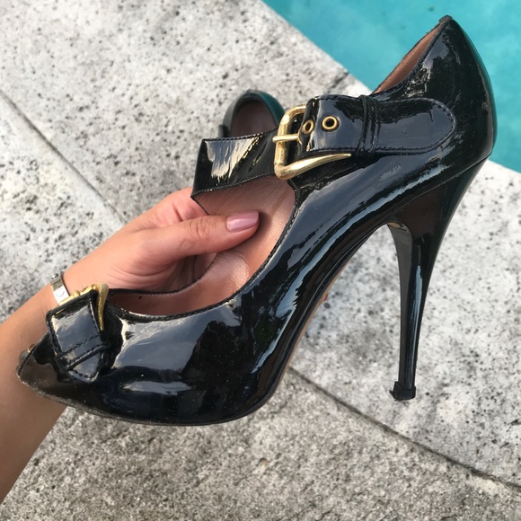 Authentic Giuseppe Zanotti Patent Sandal - Picture 2 of 8