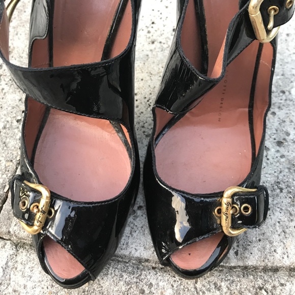 Authentic Giuseppe Zanotti Patent Sandal - Picture 6 of 8