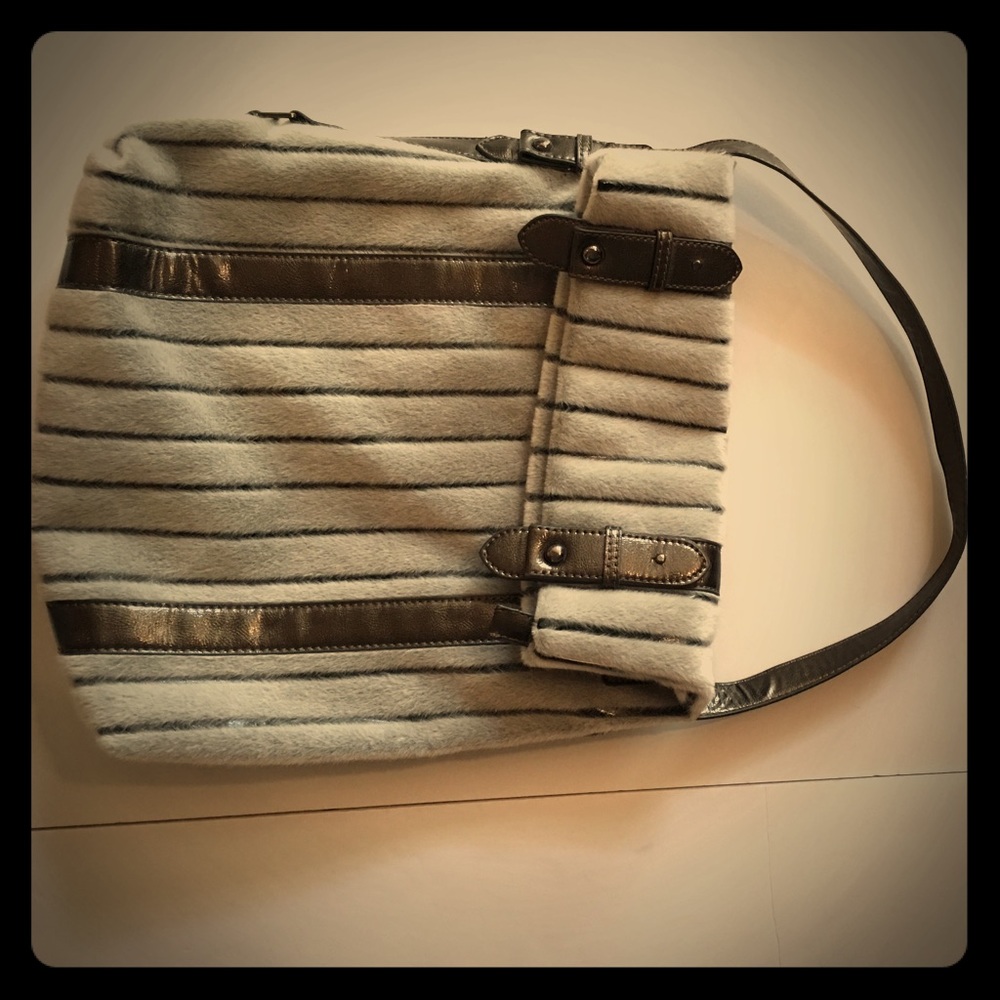Vieta brand handbag.