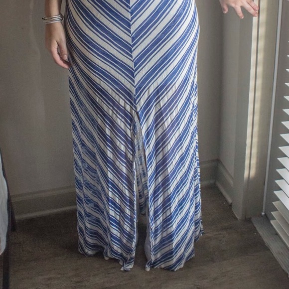 Blue and white striped maxi dress - Picture 3 of 4