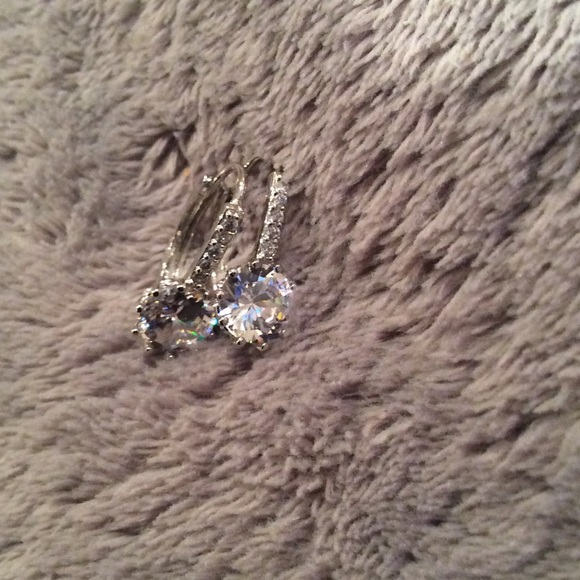 Silver dangle stud leverback Earrings - Picture 3 of 3