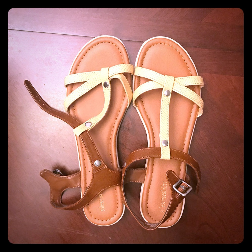 Solesenseability sandals