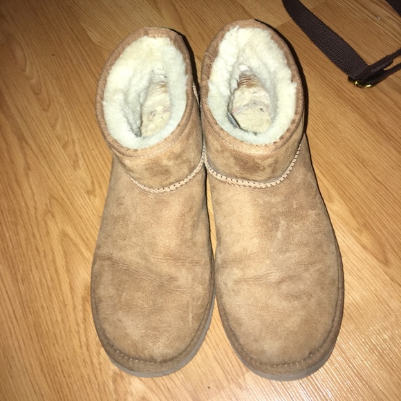 UGG Shoes - Women’s classic Chesnut mini uggs