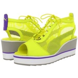 PUMA Women’s Madeira ZX WN Fashion Wedges