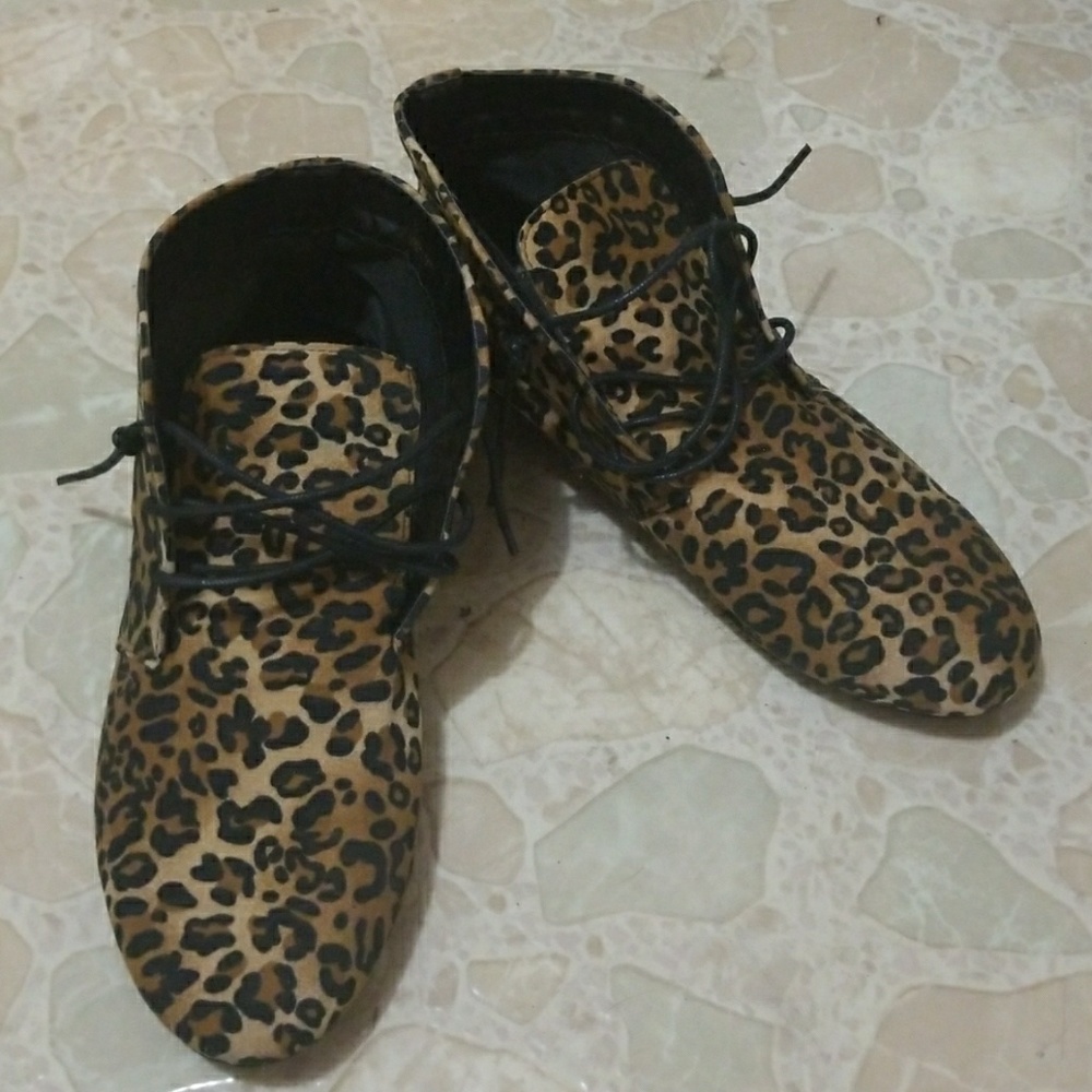 Leopard booties flats
