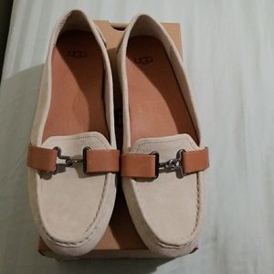UGG Aven Loafers