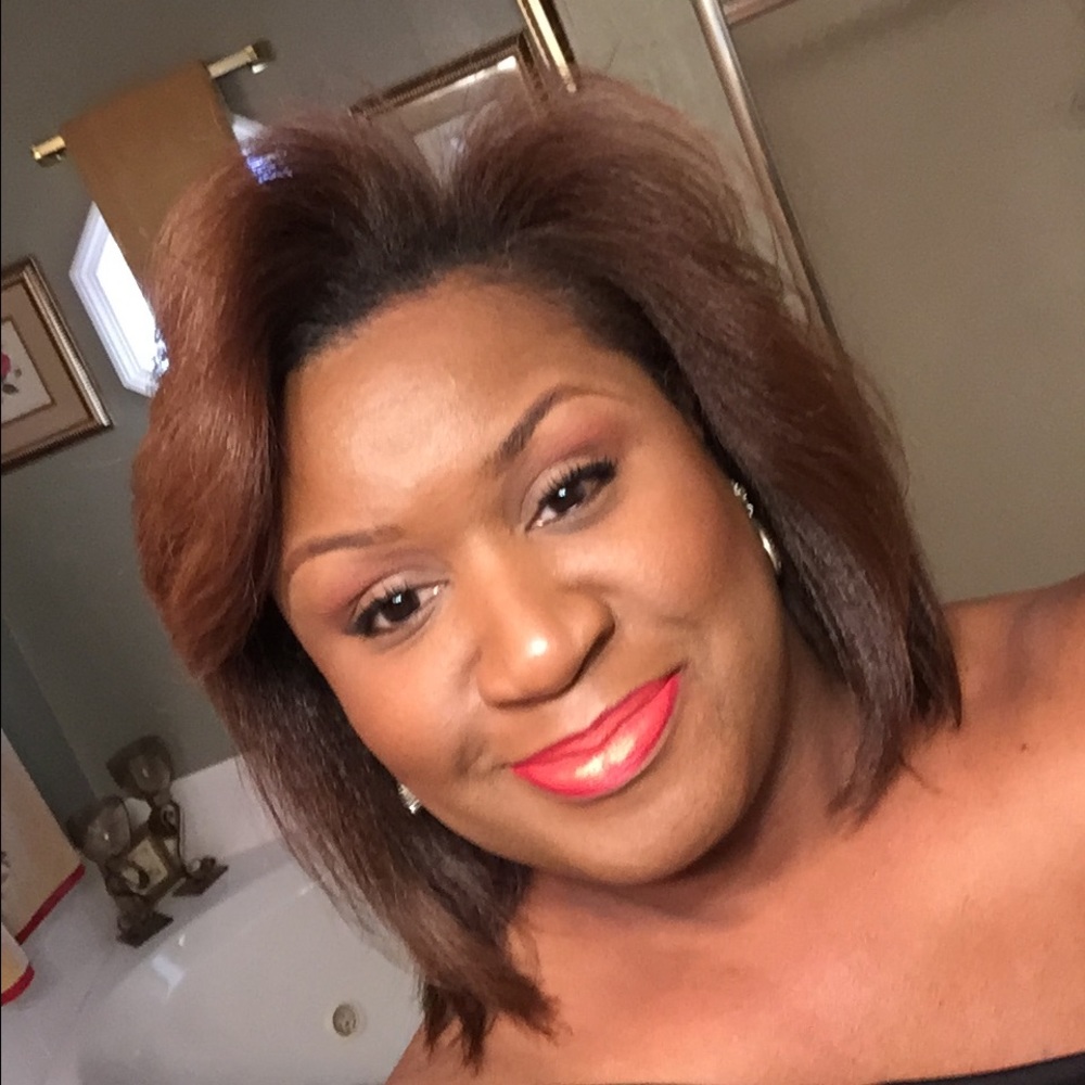 Meet your Posher, Rosalene