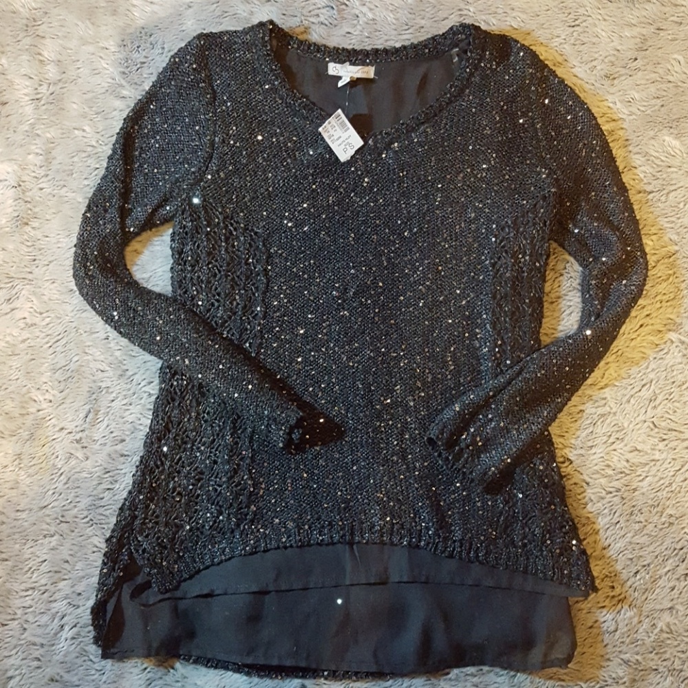 Lovely gray glitter swetaer