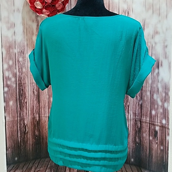 🔖Green Mossimo blouse - Picture 2 of 6