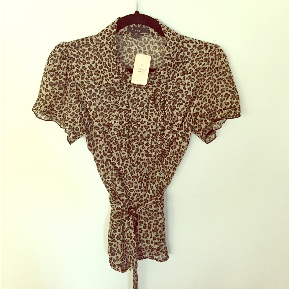 $2 SALE! NWT leopard animal print, semi sheer