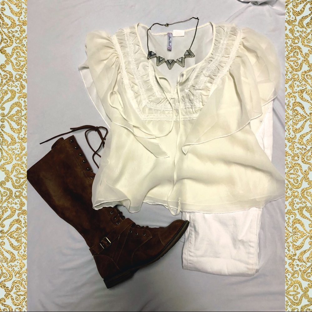 Flowy Cream Top