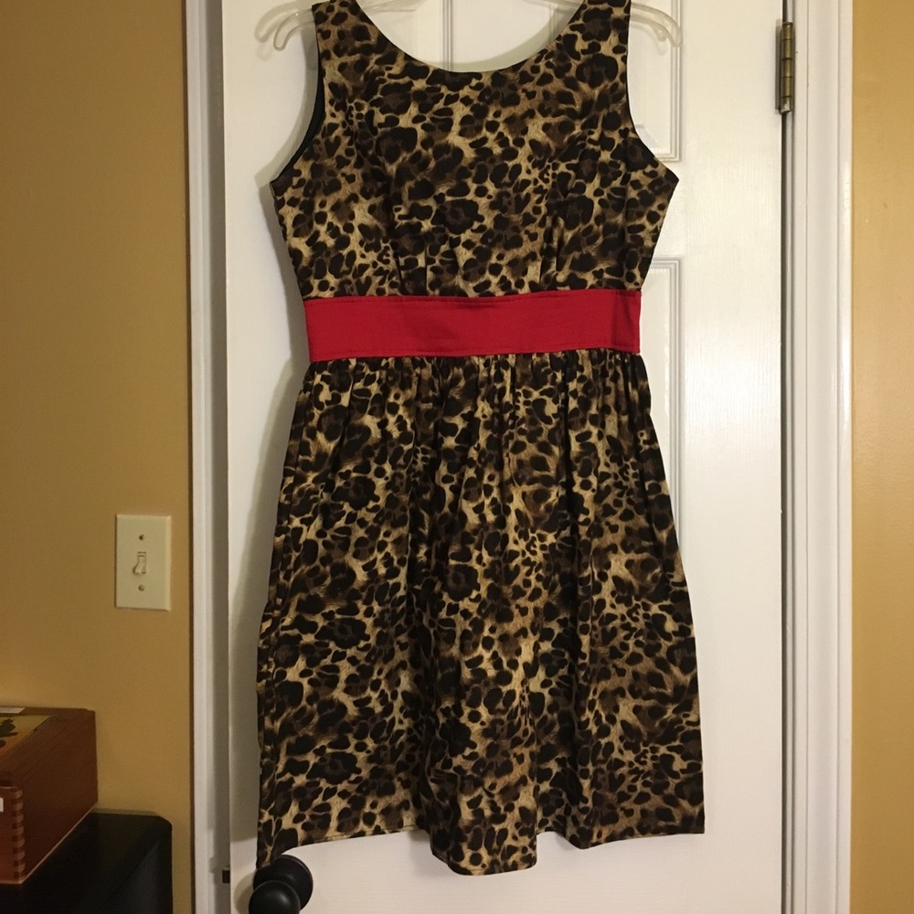 Rebel circus leopard print hemet pinup dress