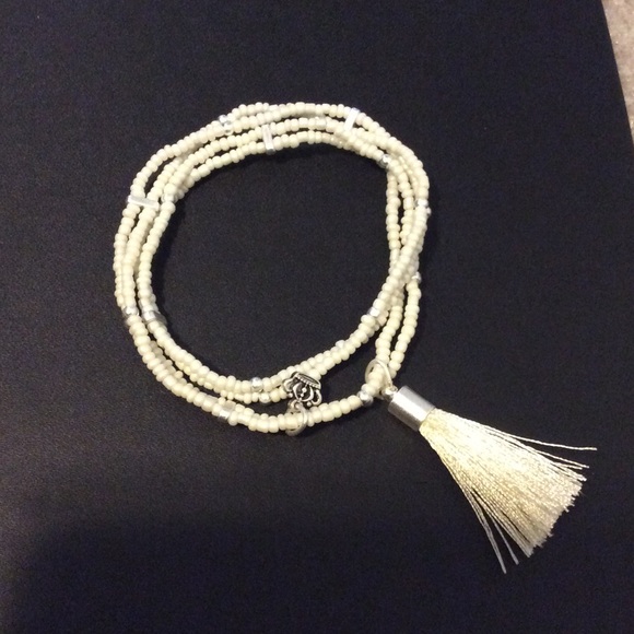 ✨BOGO✨ Premier Designs Color Play bracelet - white - Picture 1 of 4