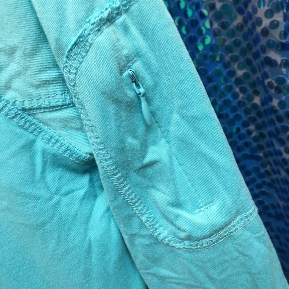 Tiffany Blue pull over jacket - Picture 2 of 4