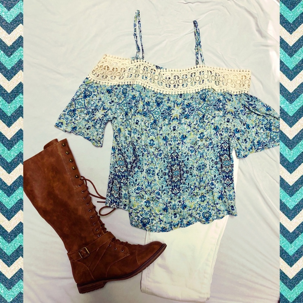 Xhilaration Top with Cream Lace Detail
