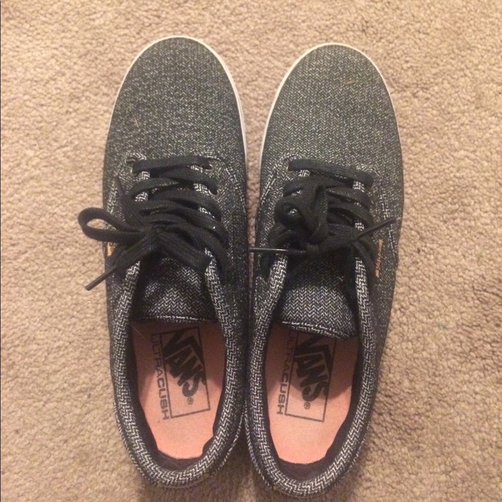 Black and White Chima Pro Vans