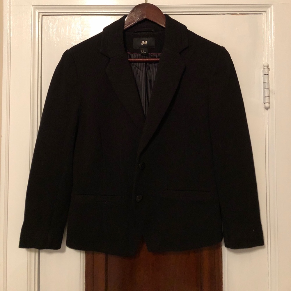 H&M three quarter sleeve black blazer