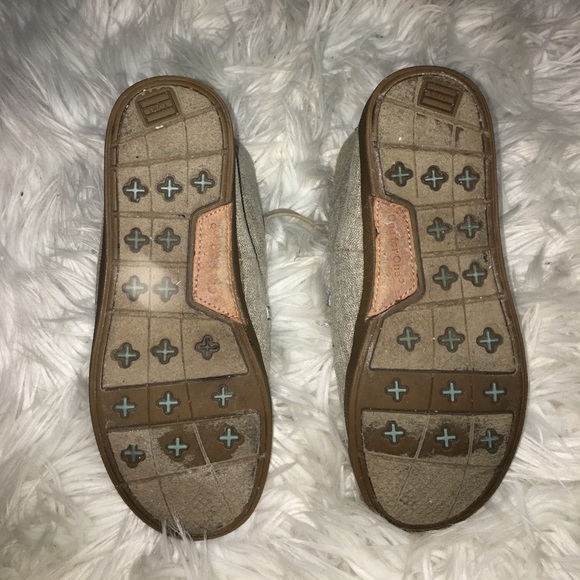 TOMS grey soft winter boots size 6 - Picture 5 of 5