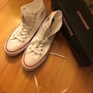 Optical white high top converse! 🌟