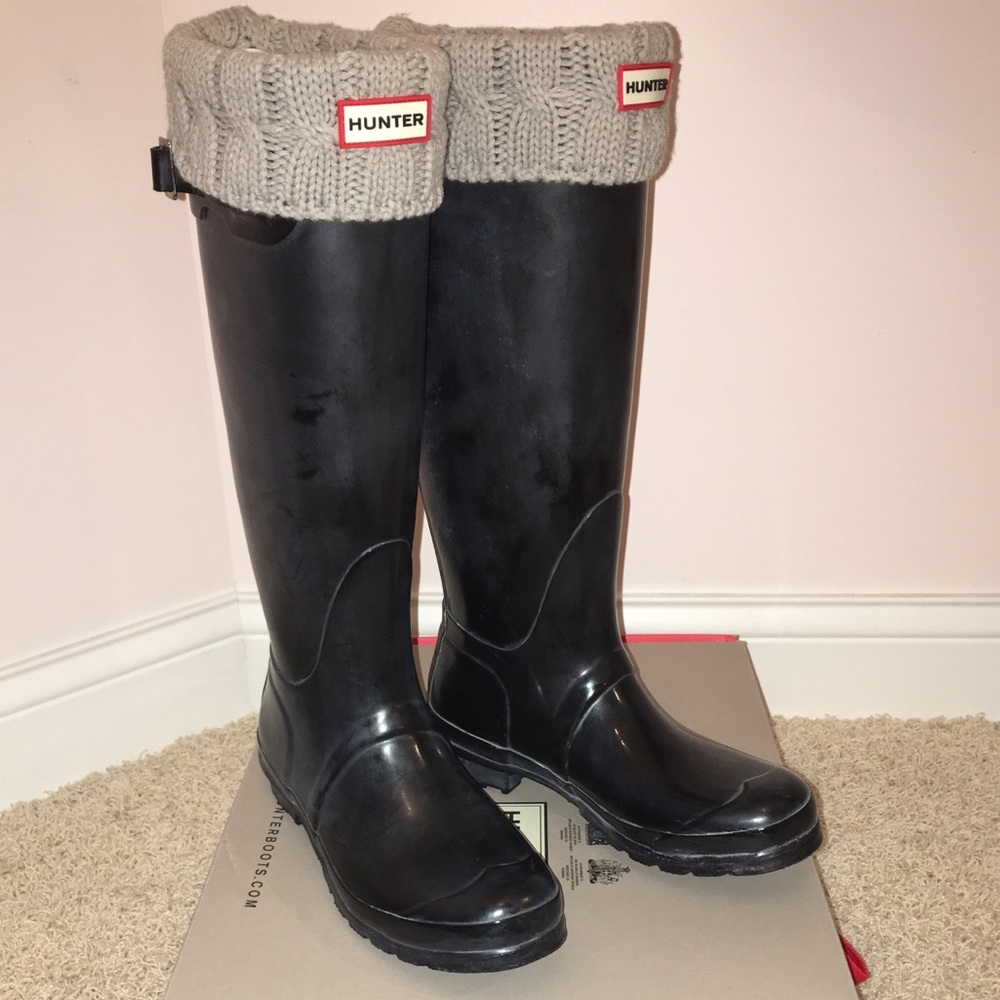 SOLD——Tall Black Gloss Hunter Boots